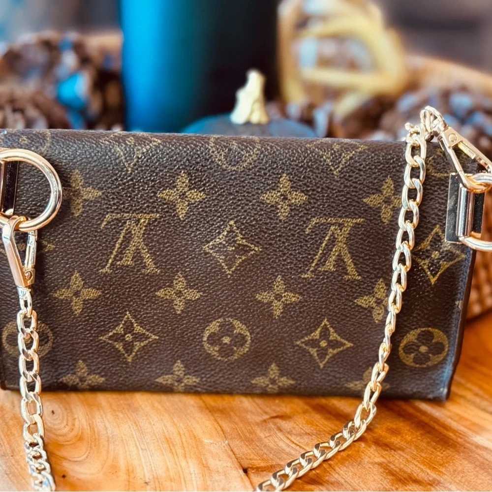 Louis Vuitton vintage international long monogram wallet converted Crossbody - Picture 4 of 16